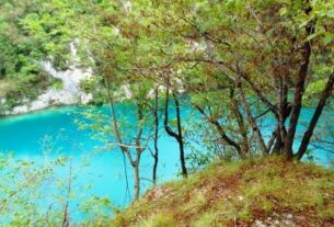 красивое озеро хорватии